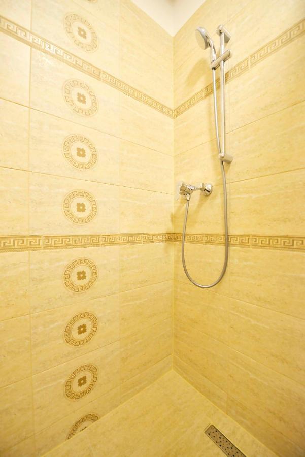 Otilia Aparthotel Bucharest Exterior photo