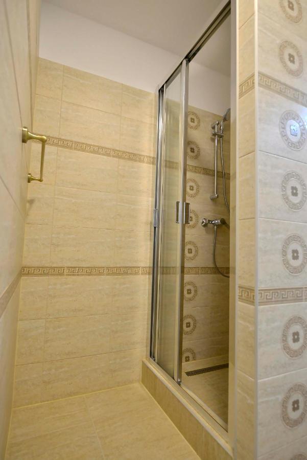 Otilia Aparthotel Bucharest Exterior photo